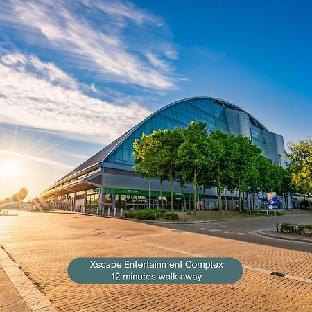 Penthouse Apartment - City Centre - Secure Parking, Balcony, Self-Check-In, Fast Wifi And Smart Tv With Netflix By Yoko Property Milton Keynes Bagian luar foto