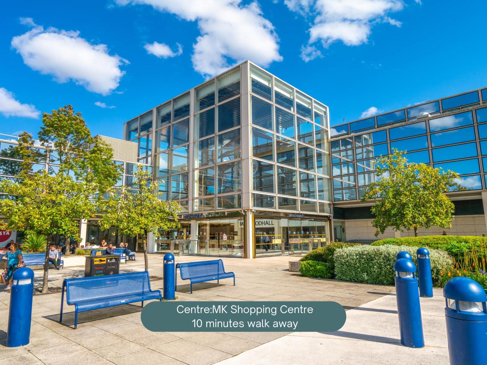 Penthouse Apartment - City Centre - Secure Parking, Balcony, Self-Check-In, Fast Wifi And Smart Tv With Netflix By Yoko Property Milton Keynes Bagian luar foto
